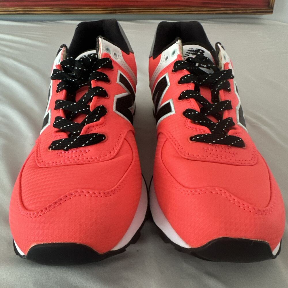 New Balance 574 Classic Women's Size 9 (Medium) Running Shoes Coral/Black - Picture 8 of 8